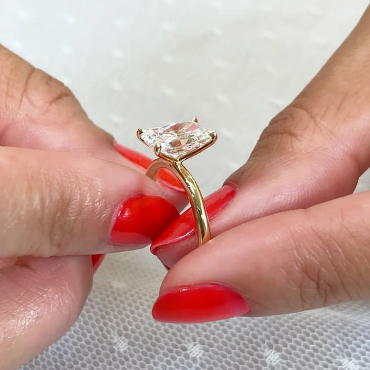 Modern 2.00ct radiant cut lab grown diamond engagement ring IGI certified, brilliant sparkle solitaire setting ethical diamond wedding bridal jewelry ring