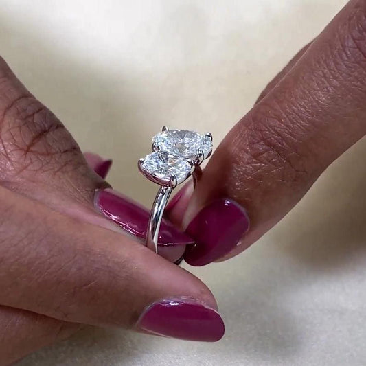 2.50 CT Oval and Cushion Lab Grown Diamond Engagement Ring | Toi Et Moi Ring | IGI Certified