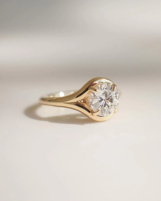 Round 4.0ct lab grown diamond IGI certified engagement ring full bezel setting minimalist wedding ring bridal jewelry gift for her wife luxury ring