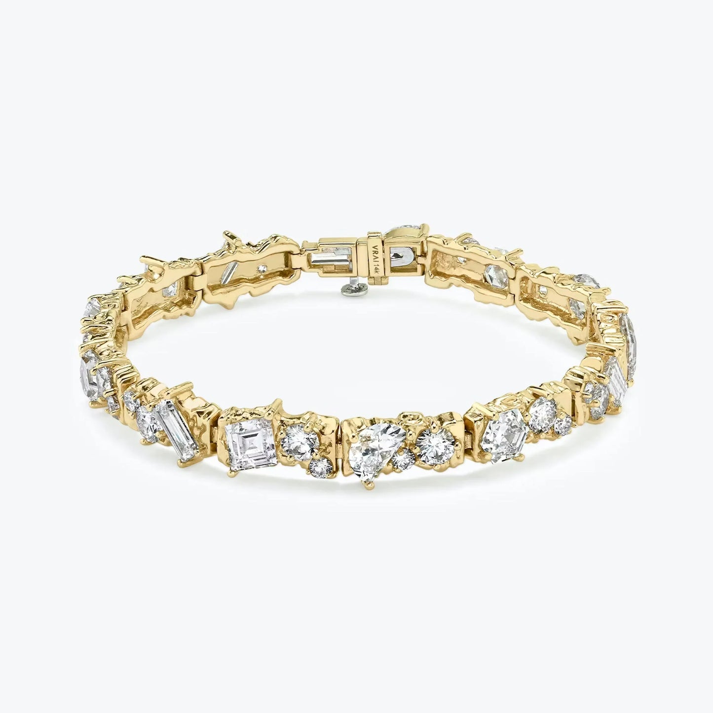 Multi Lab Grown Diamond Illuminate Bracelet, EF Color , VS Clarity , IGI Certificate