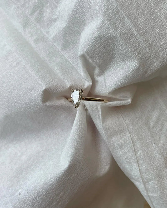 0.5ct pear lab grown diamond ring, three claw engagement ring, luxury wedding band, anniversary gift jewelry, modern bridal diamond ring
