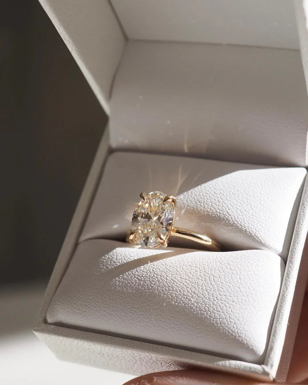 Classic oval solitaire diamond ring, 10ct engagement ring for women, elegant wedding jewelry, minimalist bridal promise ring gift