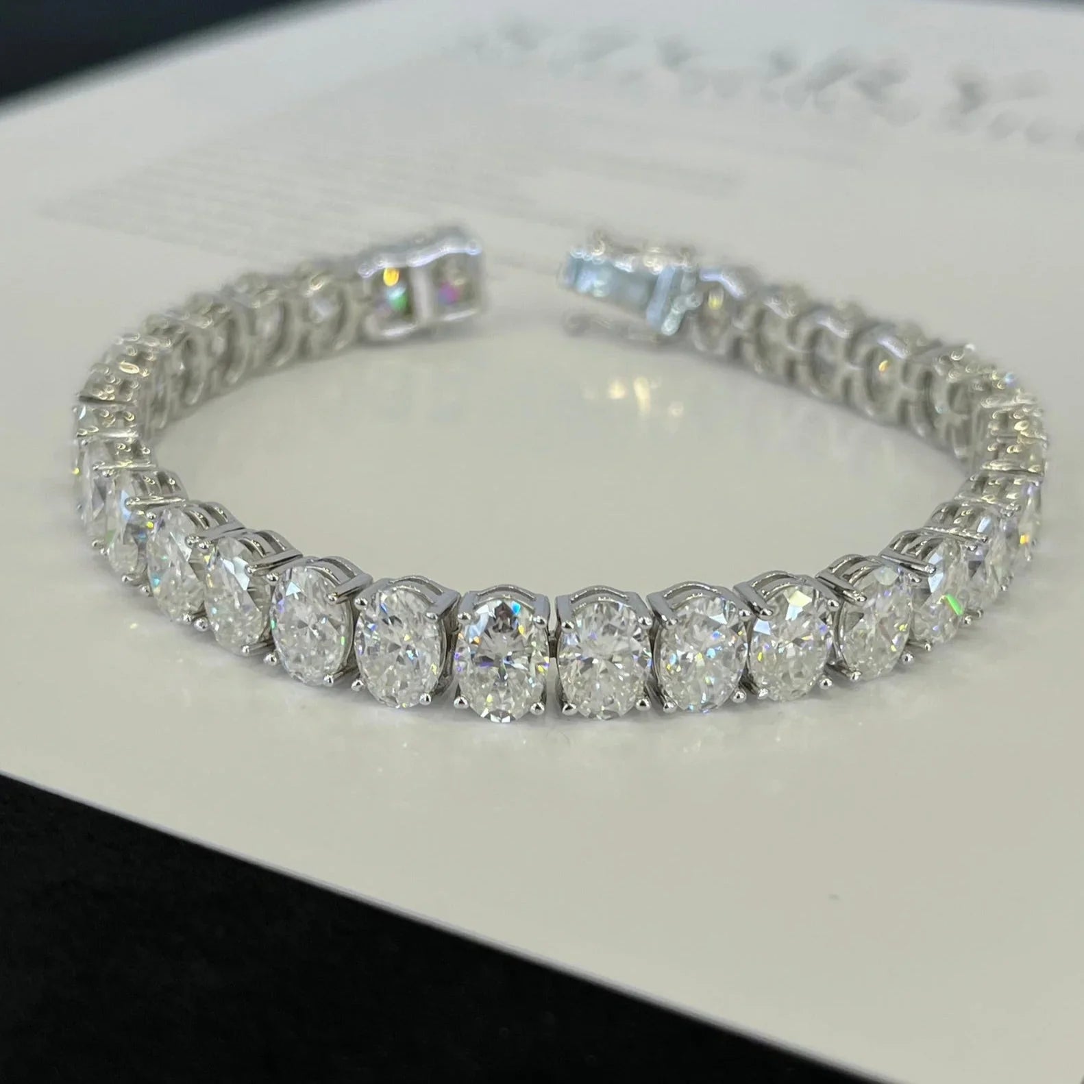 15.00tcw Oval Lab Diamond Tennis Bracelet | White Gold | DEF VVS–VS | IGI Certified 