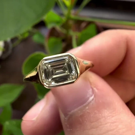 1.00ct emerald lab created diamond ring with bezel setting, IGI certified engagement jewelry, minimalist bridal ring, sustainable luxury accessory