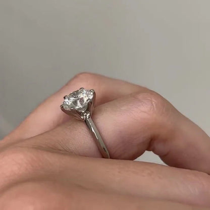 1.50ct Round Lab Grown Diamond Engagement Ring | 6-Claw Solitaire Setting | IGI Certified 