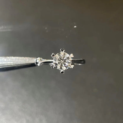 1.50ct Round Lab Grown Diamond Engagement Ring | Six Heart Claw Setting | IGI Certified 