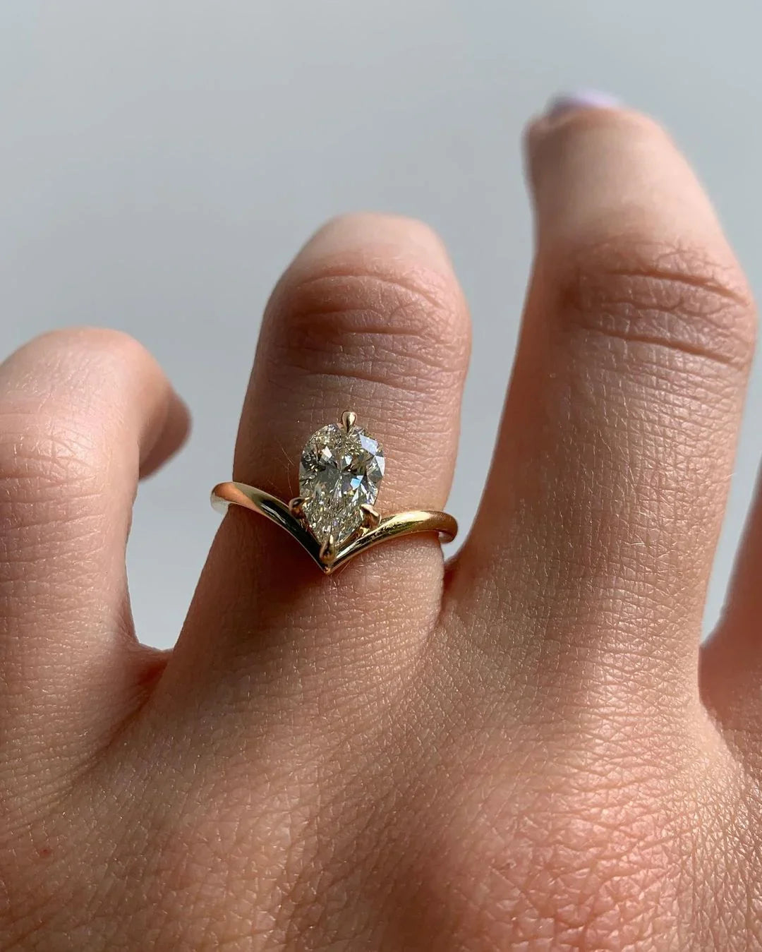 1ct floating pear cut lab grown diamond ring, minimalist engagement ring, promise ring for her, elegant bridal jewelry, wedding gift for women
