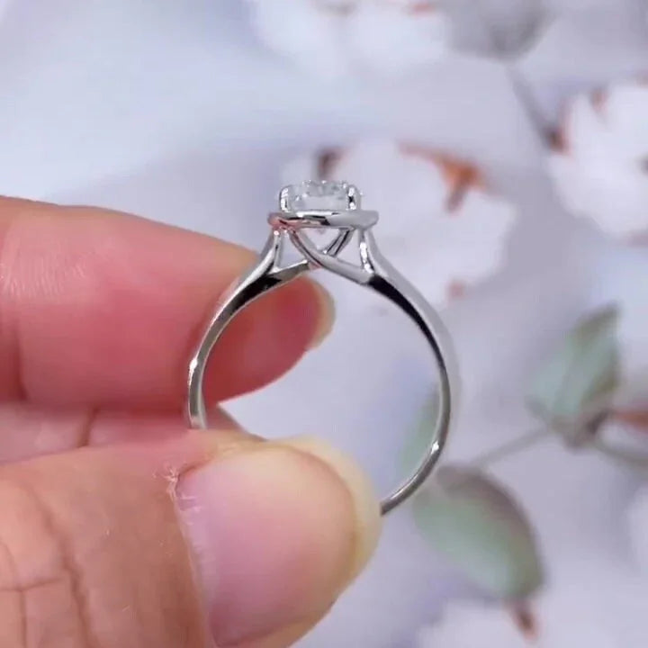 2.00ct Round Lab Grown Diamond Engagement Ring | Bezel Knife Edge Setting | IGI Certified 