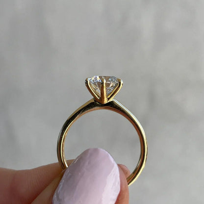 Elegant 2.00ct round lab grown diamond engagement ring IGI certified six claw solitaire ethical diamond engagement wedding bridal jewelry ring classic style