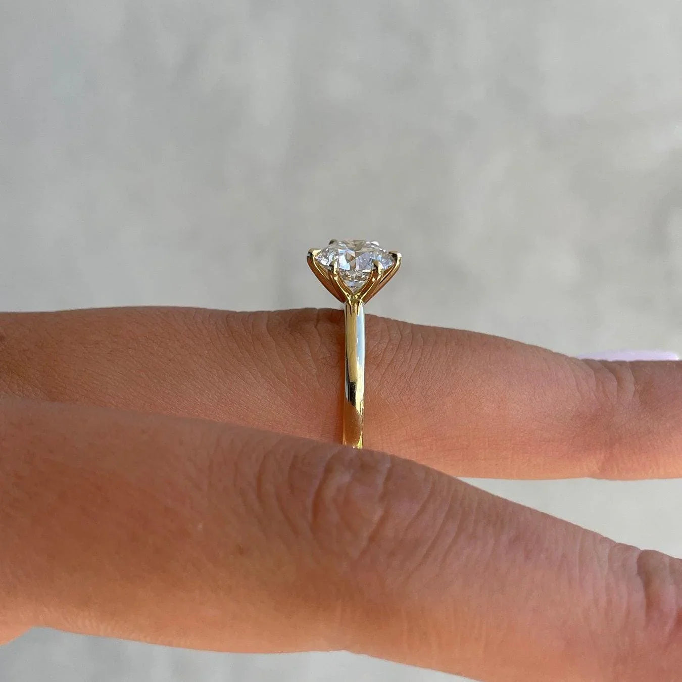 Brilliant 2.00ct round lab grown diamond engagement ring IGI certified ethical lab diamond six claw solitaire engagement wedding bridal luxury jewelry ring