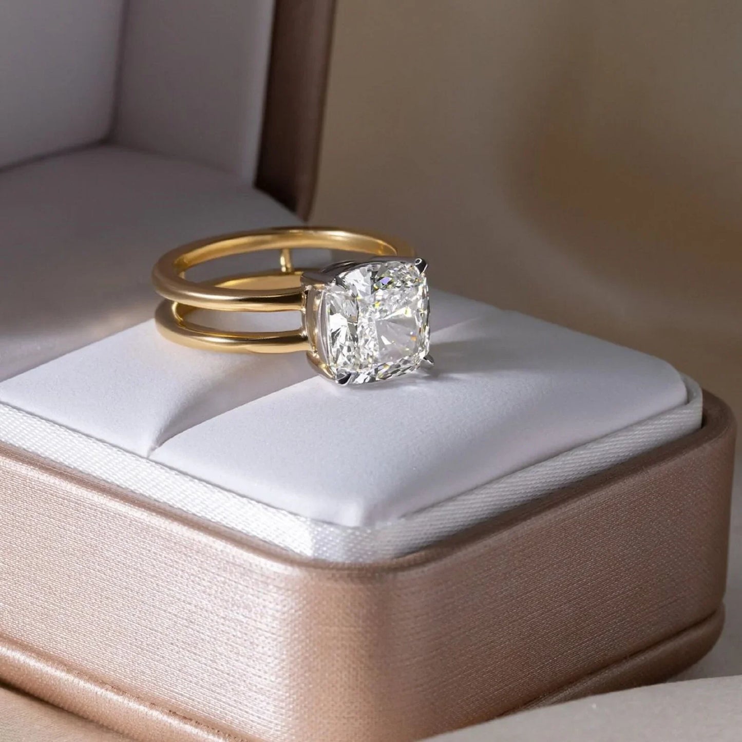 Cushion 2.0ct lab grown diamond engagement ring IGI certified solitaire double band design bridal wedding gold fine jewelry luxury elegant statement ring
