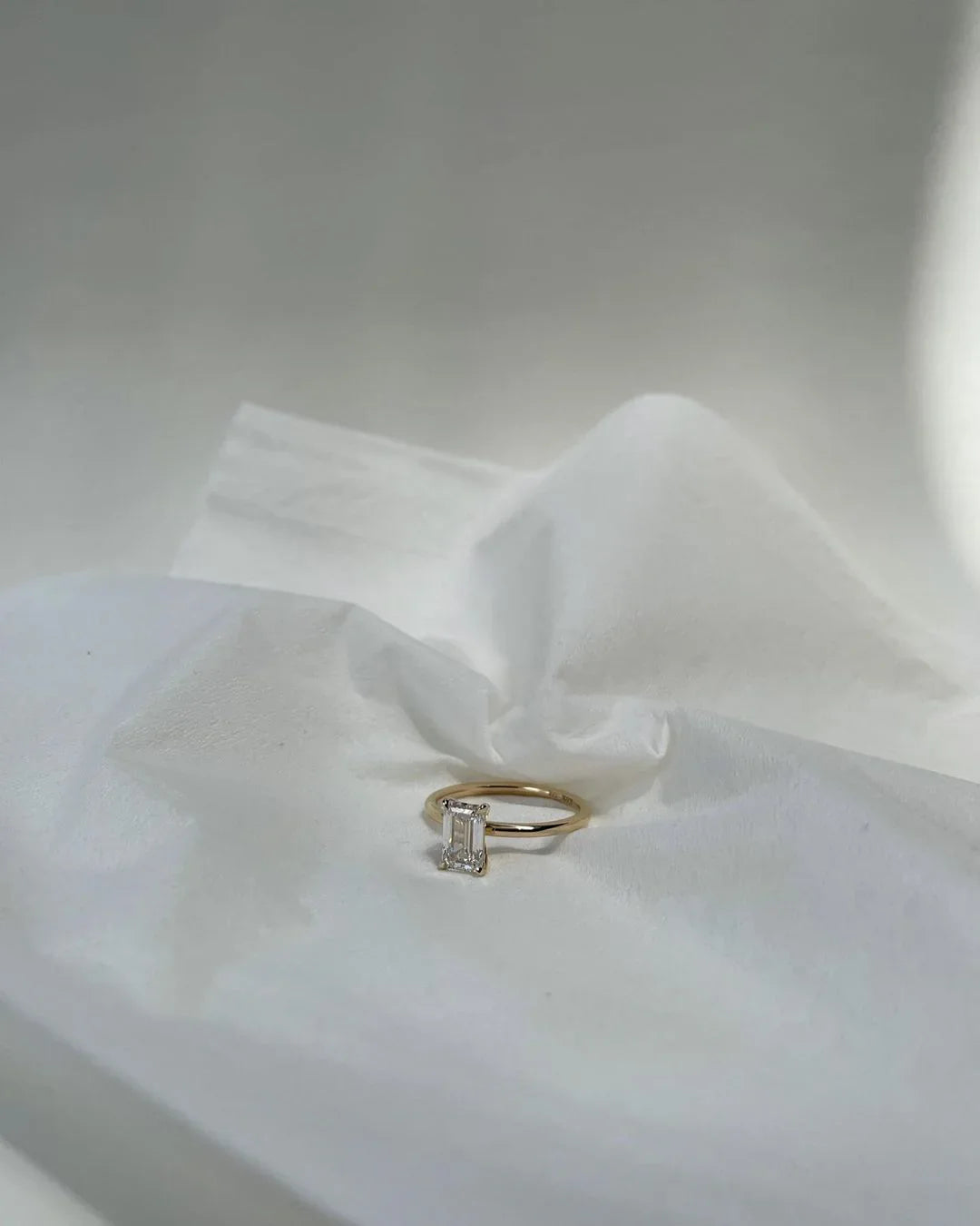 IGI certified 2.0ct emerald cut lab grown diamond solitaire ring engagement wedding birthday gift for wife her gold fine jewelry luxury elegant ring