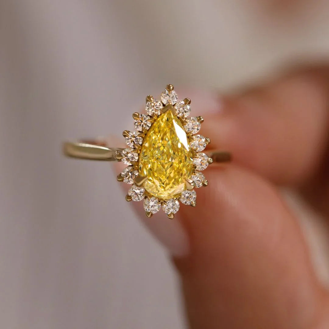 2.0ct IGI certified fancy yellow pear lab grown diamond engagement ring crown setting bridal wedding gold fine jewelry luxury elegant pear diamond ring