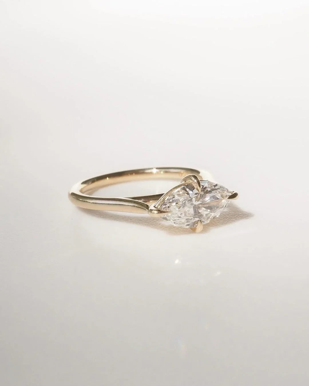 2.0ct IGI certified marquise lab grown diamond solitaire ring wedding engagement promise anniversary ring for her luxury gold fine jewelry elegant style