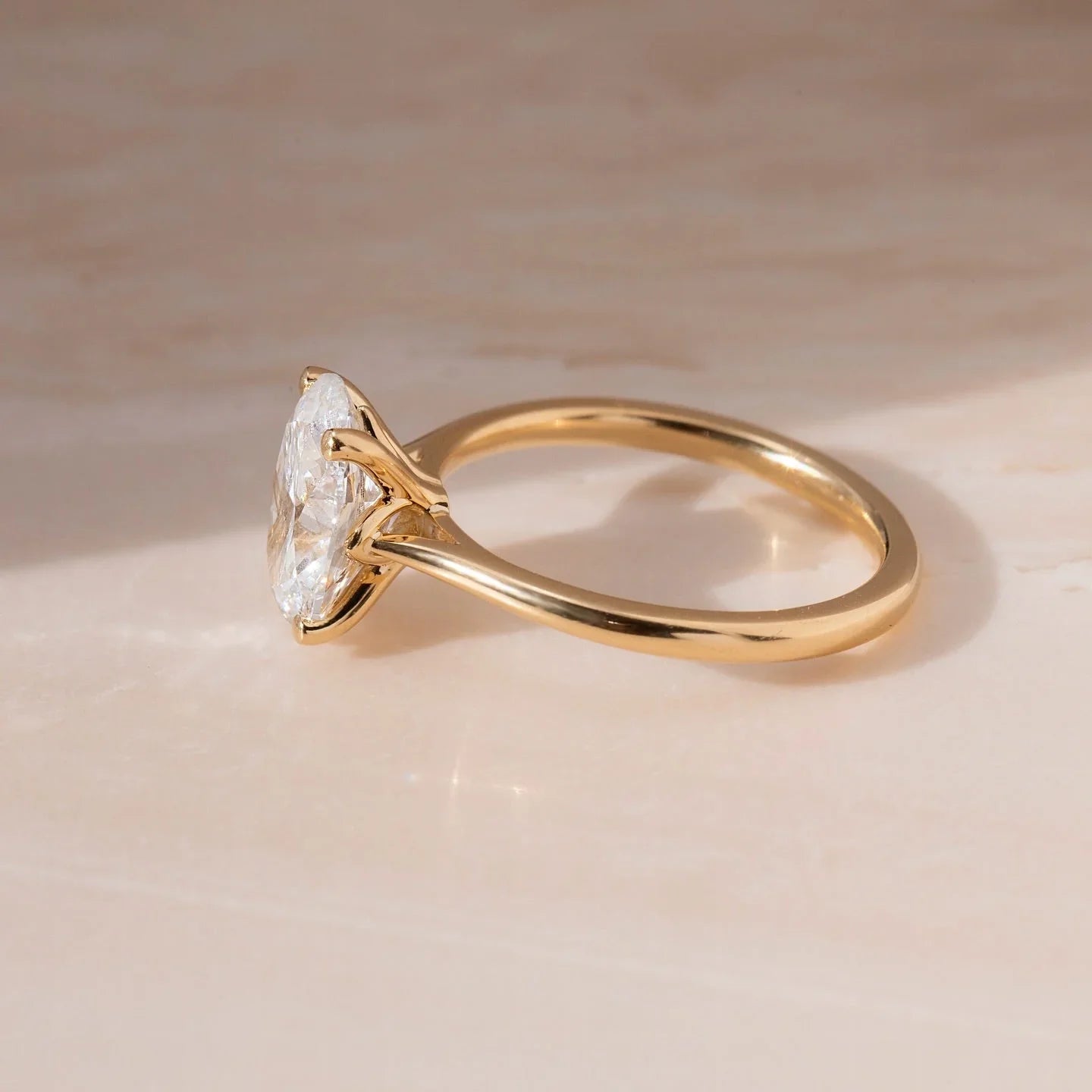 Oval 2.0ct lab grown diamond engagement ring IGI certified wedding birthday gift for her wife gold solitaire fine jewelry luxury elegant ring design