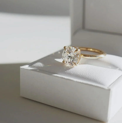 2.0ct Round Lab-Grown Diamond Engagement Ring | Solitaire Setting | IGI Certified 