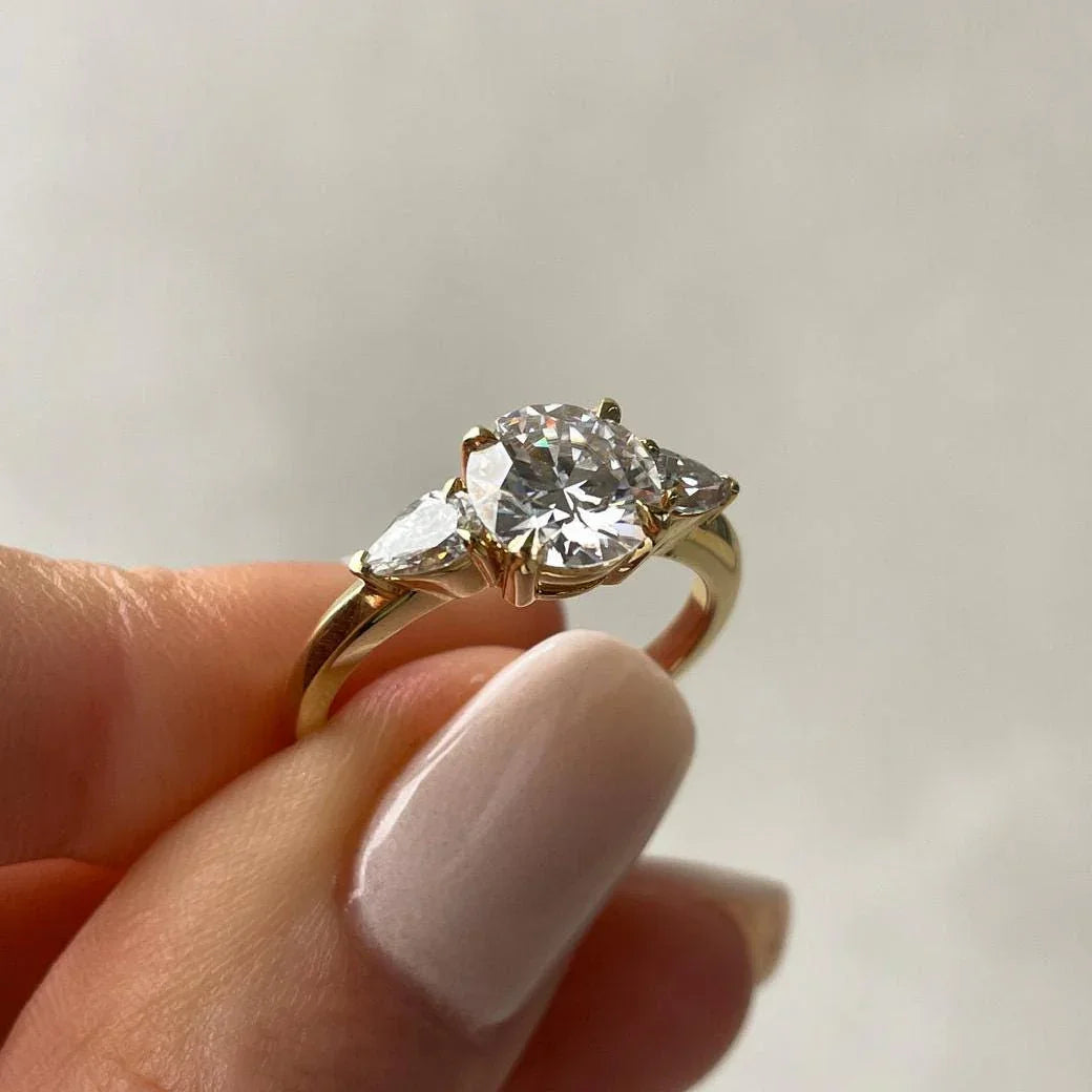 2.50 TCW round lab grown diamond engagement ring side stones setting IGI certified wedding bridal ring luxury engagement jewelry fine diamond ring