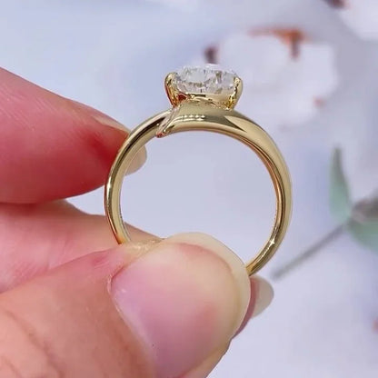 2.50ct Pear Lab Grown Diamond Engagment Ring | IGI Certified 