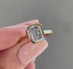 Elegant 2.50ct Radiant Lab Grown Diamond Engagement Ring IGI Certified Modern Bezel Setting, Bridal Wedding Ring, Luxury Fine Jewelry Gift