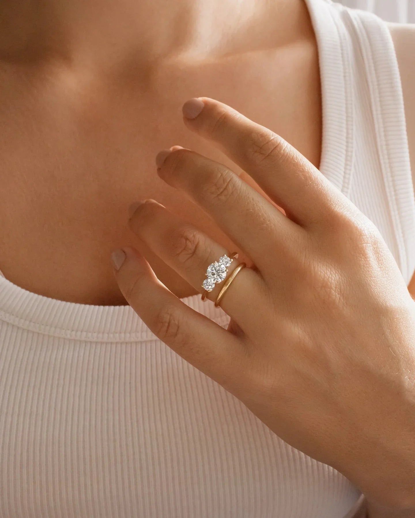 Elegant 2.5ct Round Lab-Grown Diamond Engagement Ring IGI Certified Three Stone Setting, Bridal Wedding Ring Luxury Fine Jewelry Gift for Women