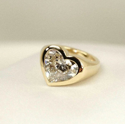 Heart 3.00ct lab grown diamond bezel engagement ring, IGI certified solitaire ring, elegant bridal jewelry, luxury wedding ring, promise ring women