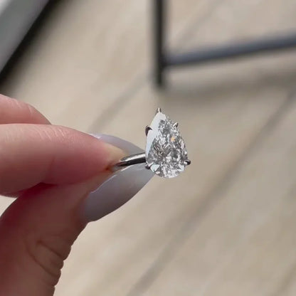 Luxury 4.00 CT pear lab grown diamond engagement ring IGI certified solitaire wedding bridal ring elegant anniversary gift sustainable jewelry piece