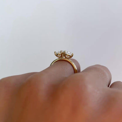 Luxury 4.00 TCW oval and pear cut lab grown diamond engagement ring IGI certified toi et moi wedding bridal ring anniversary gift elegant piece