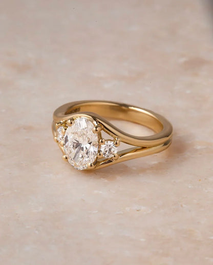 4.0ct Oval Cut Lab Grown Diamond Semi Bezel Engagement Ring Gold Band Wedding Ring Anniversary Gift Luxury Women's Bridal Jewelry Ring Design