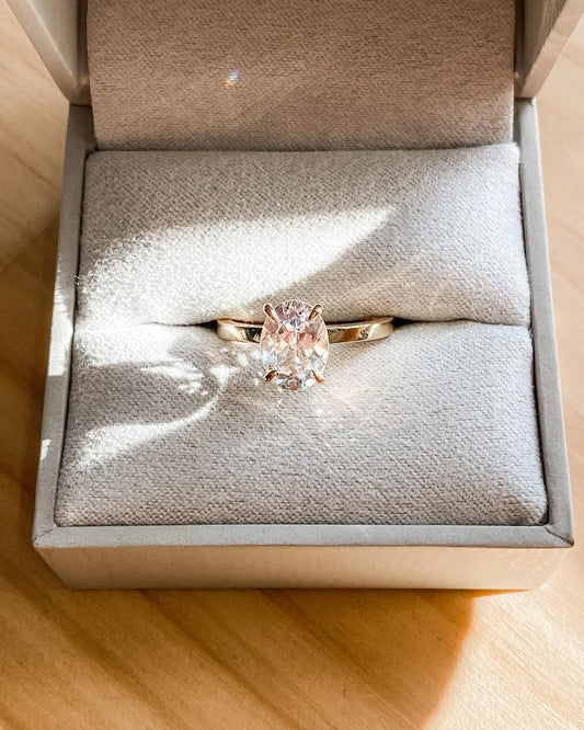 4.0ct Oval Solitaire Lab Grown Diamond Talon Claw Ring Minimalist Engagement Ring Wedding Gift Promise Ring Luxury Bridal Jewelry for Women Her