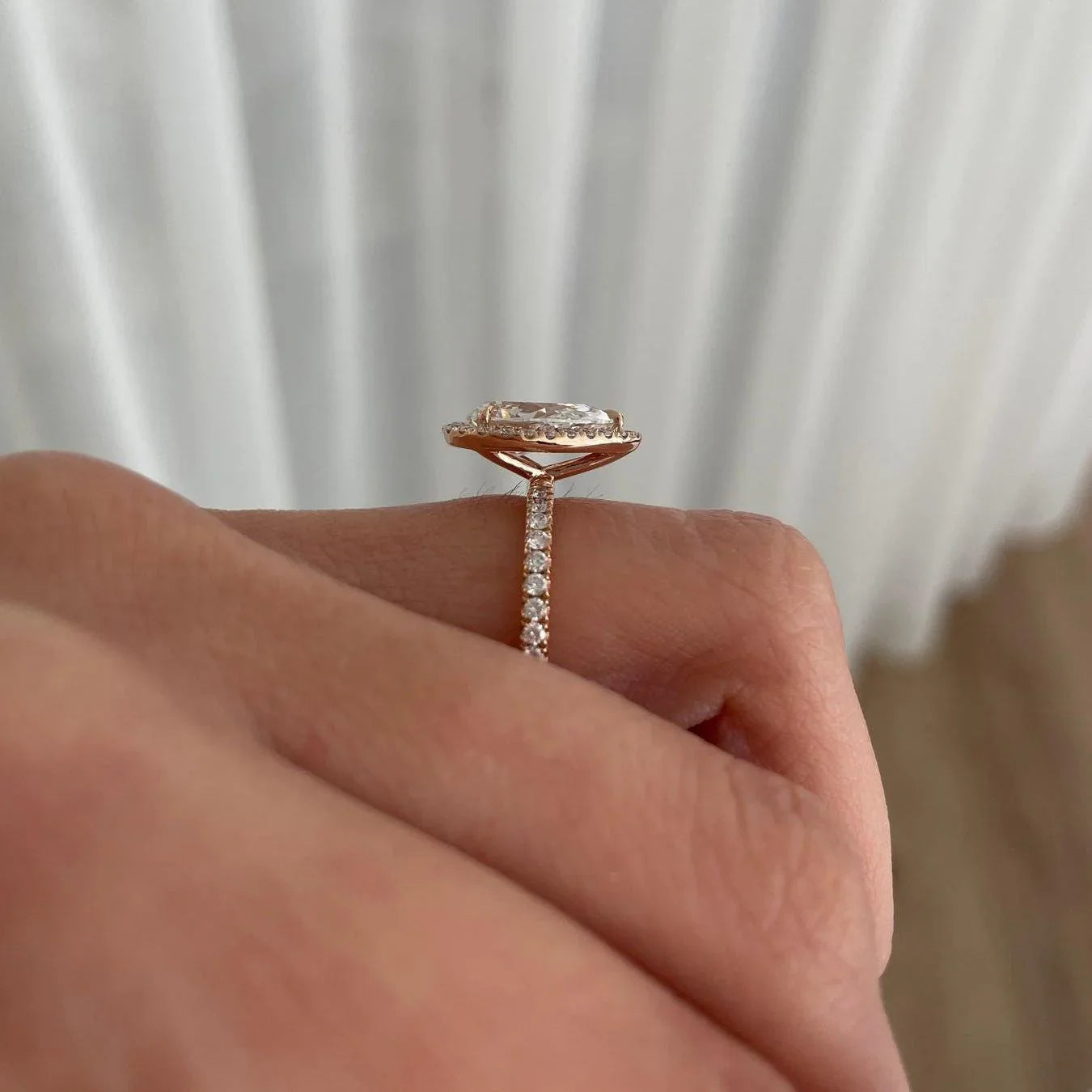 4.00 CT pear lab grown diamond engagement ring IGI certified halo pavé setting bridal wedding ring luxury gift for her women elegant diamond ring
