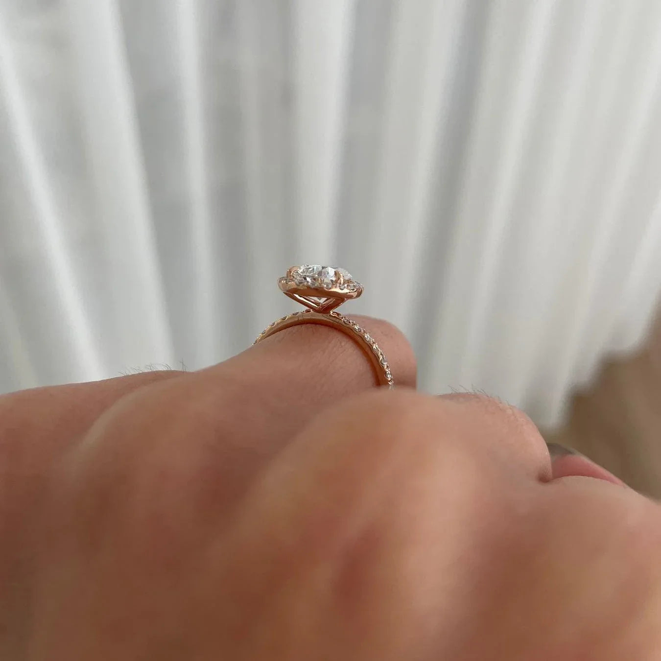 Elegant 4.00 CT pear lab grown diamond ring halo pavé design IGI certified engagement wedding ring bridal jewelry luxury gift for her wife
