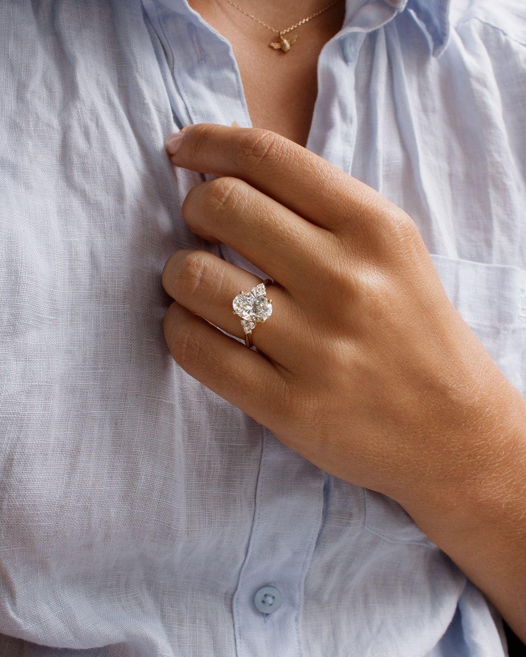 5.0ct oval lab grown diamond ring, round side stone engagement ring, IGI certified bridal jewelry, luxury promise ring for women