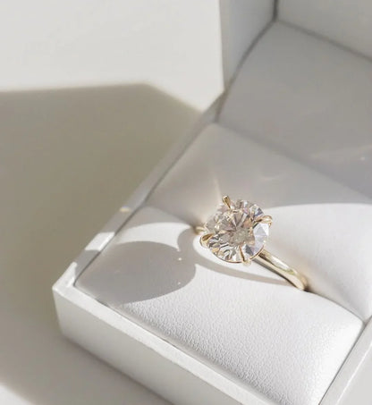 5.0ct round lab grown diamond ring, classic four claw solitaire setting, IGI certified engagement ring, anniversary jewelry for women