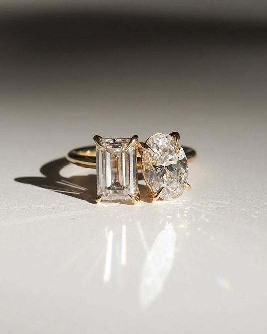 5.0tcw oval and emerald toi et moi lab grown diamond ring, exquisite engagement ring, anniversary jewelry, promise gift for her