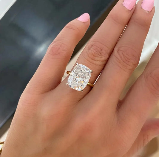 Elegant Cushion Lab Grown Diamond Solitaire Engagement Ring 7.00 CT IGI Certified Luxury Wedding Ring Bridal Jewelry Anniversary Gift for Her Women