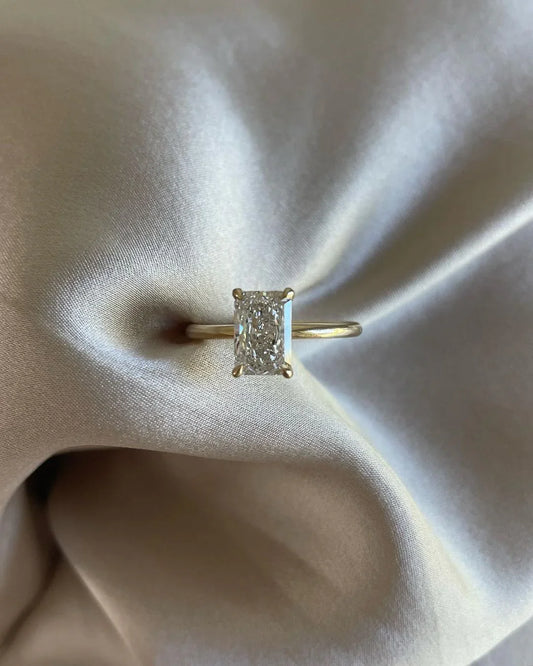 7ct Radiant Cut Four Claw Lab Grown Diamond Solitaire Ring Top Diamond Ring Designs for Women Perfect Wedding and Bridal Gift 