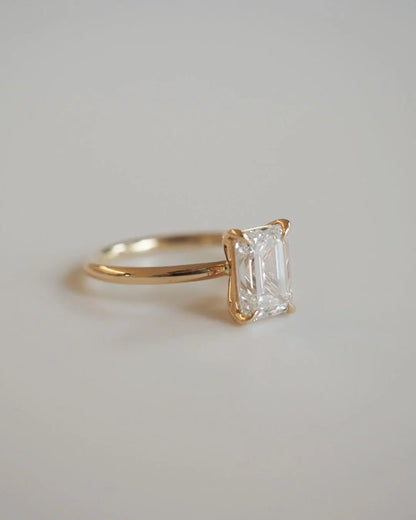 Radiant cut 8ct lab grown diamond solitaire ring with modern elegance perfect for engagement proposals wedding ceremonies and romantic gift for her