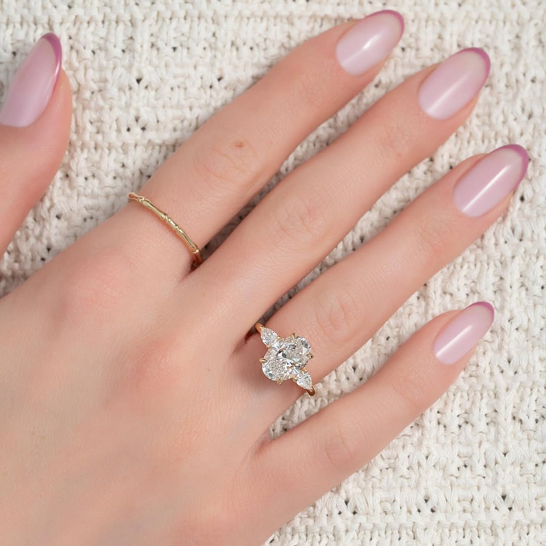 2.50ct Oval Cut Lab grown Diamond Ring With Hidden Halo