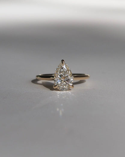 3ct pear cut Lab Grown Diamond Ring Luxurious Engagement Ring, Wedding Ring, Anniversary gift, Bridal Gift For Her