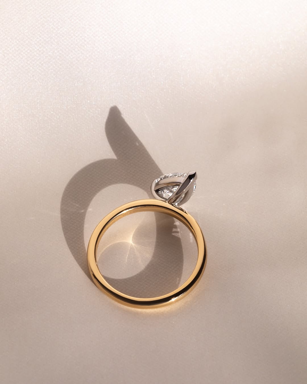 Pear cut 1.5ct solitaire engagement Lab Diamond Ring Wedding Ring for Her