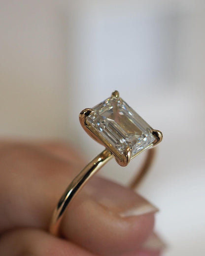 9ct Emerald Lab Grown Diamond Solitaire Ring  Designed to dazzle, the diamond’s brilliance makes it an ideal choice for engagements, weddings, anniversaries, or any special occasion.  Designed to dazzle, the diamond’s brilliance makes it an ideal choice for engagements, weddings, anniversaries, or any special occasion.  