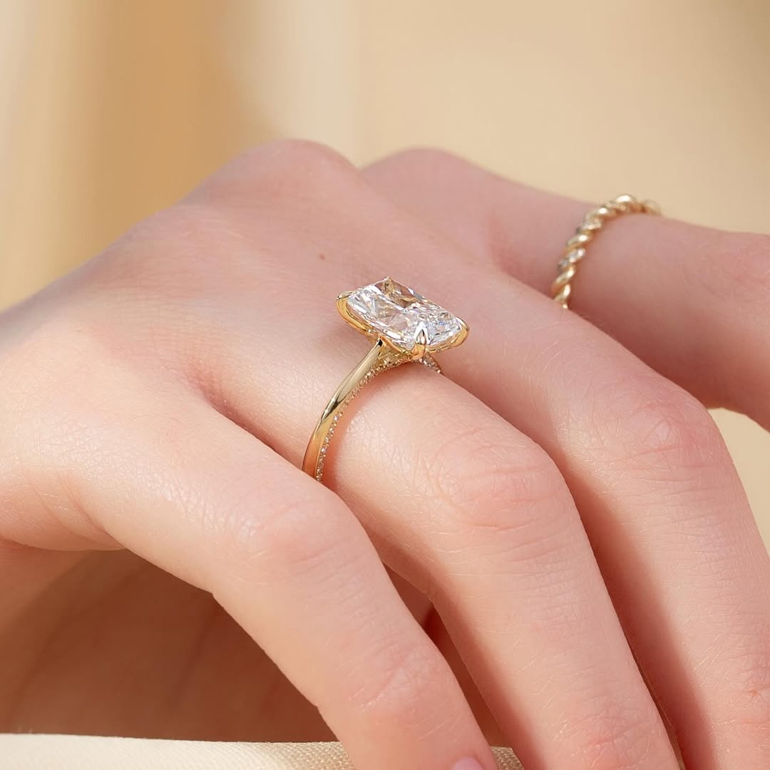 3.0ct Radiant Cut Lab grown Diamond Solitaire Ring With Pave Band & Hidden Halo