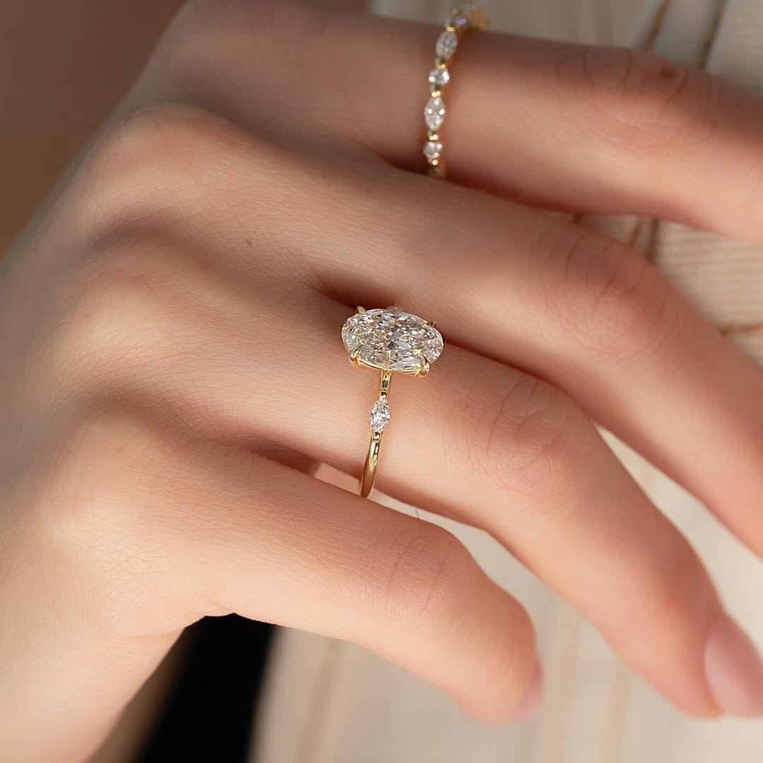 2.0ct Oval Cut Lab grown Diamond Ring