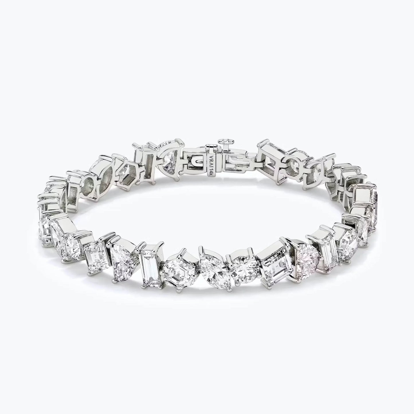Multi Lab Grown Diamond Unity Bracelet, EF Color, VS Clarity, IGI Certificate 
