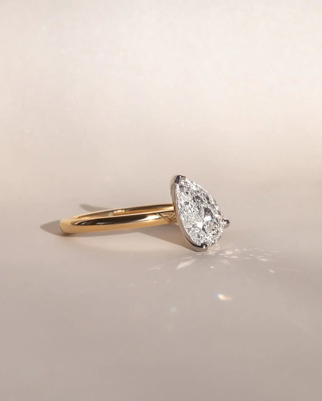 Pear cut 1.50ct solitaire engagement Lab Diamond Ring Wedding Ring for Her 