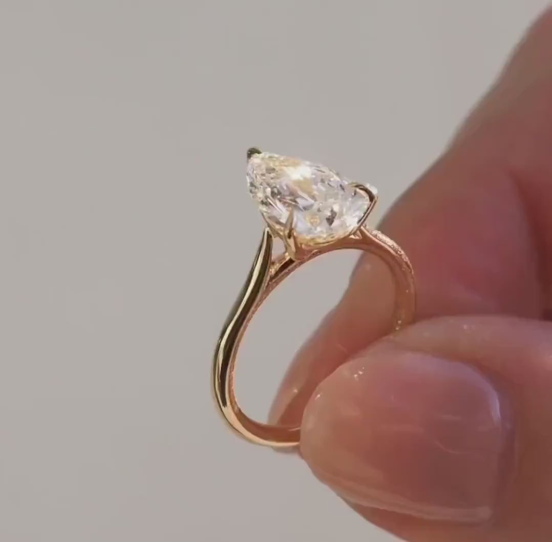 Pear 4.50 CT lab grown diamond IGI certified engagement ring classic solitaire wedding ring bridal jewelry gift for her wife luxury fine jewelry ring
