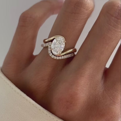 Oval Lab Grown Diamond Engagement Ring | Bypass Setting with Band | IGI Certified