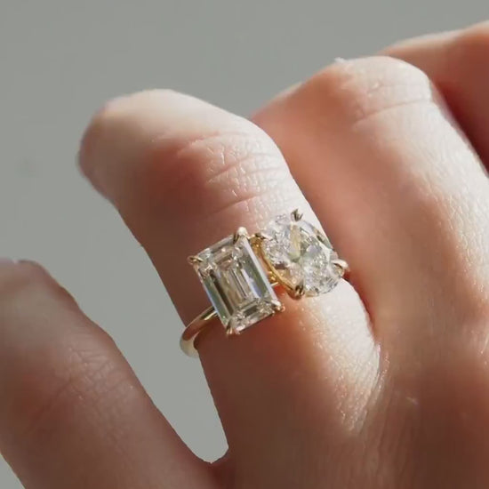 Luxury 6 TCW Emerald Oval Cut Toi et Moi Lab Grown Diamond Ring Exquisite Engagement Wedding Anniversary Promise Ring for Her Women Jewelry