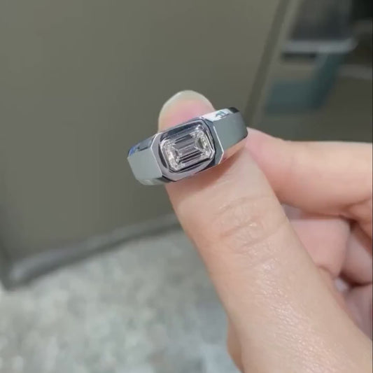 2.00ct Emerald Lab Grown Diamond Men’s Ring | Vintage Bezel Setting | IGI Certified