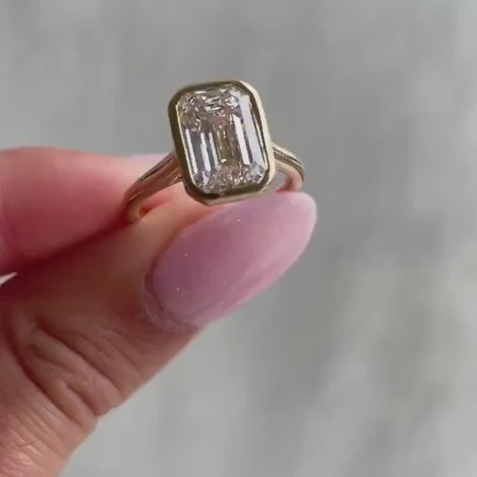 1.20ct Emerald Lab Grown Diamond Engagement Ring | Bezel Cathedral Setting | IGI Certified